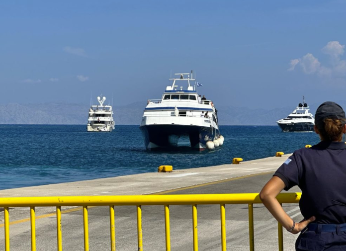 Kos’tan Bodrum’a diş tedavisi için gelen hastalar, Bodrum’da implant, diş beyazlatma, zirkonyum kaplama, lamina veneer ve estetik gülüş tasarımı gibi kaliteli dental tedavileri uygun fiyat avantajıyla tercih ediyor.