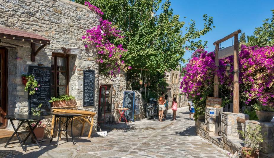 How to Go to Datça from Bodrum in 2025
