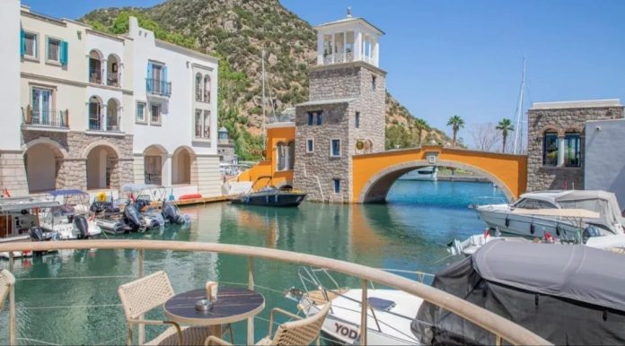 Discover Anthaven, a stunning port city in Bodrum, Turkey.