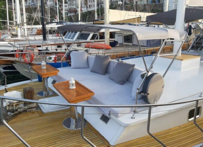 26 Meter Modern Ketch Charter