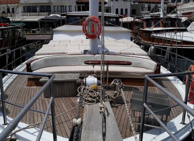 26m Classic Ketch